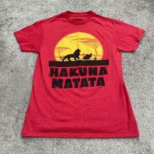 Disney Lion King Hakuna Matata T-Shirt Womens Small Red Crew Neck Graphic Tee